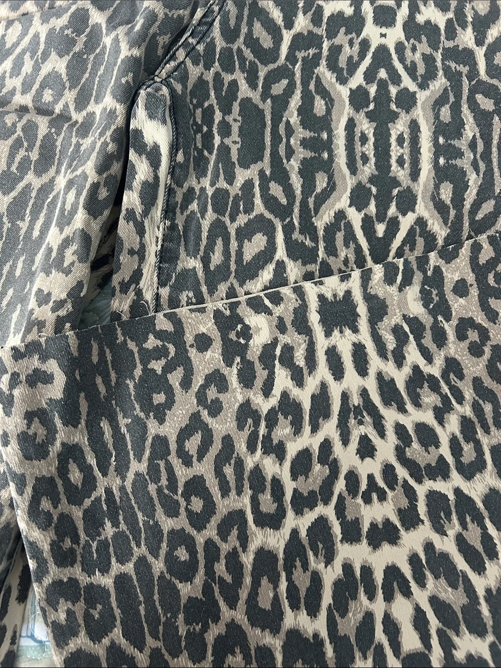 Three Bird Nest Leopard Print Wide Leg Jeans in beige and black - Picture 3 of 5